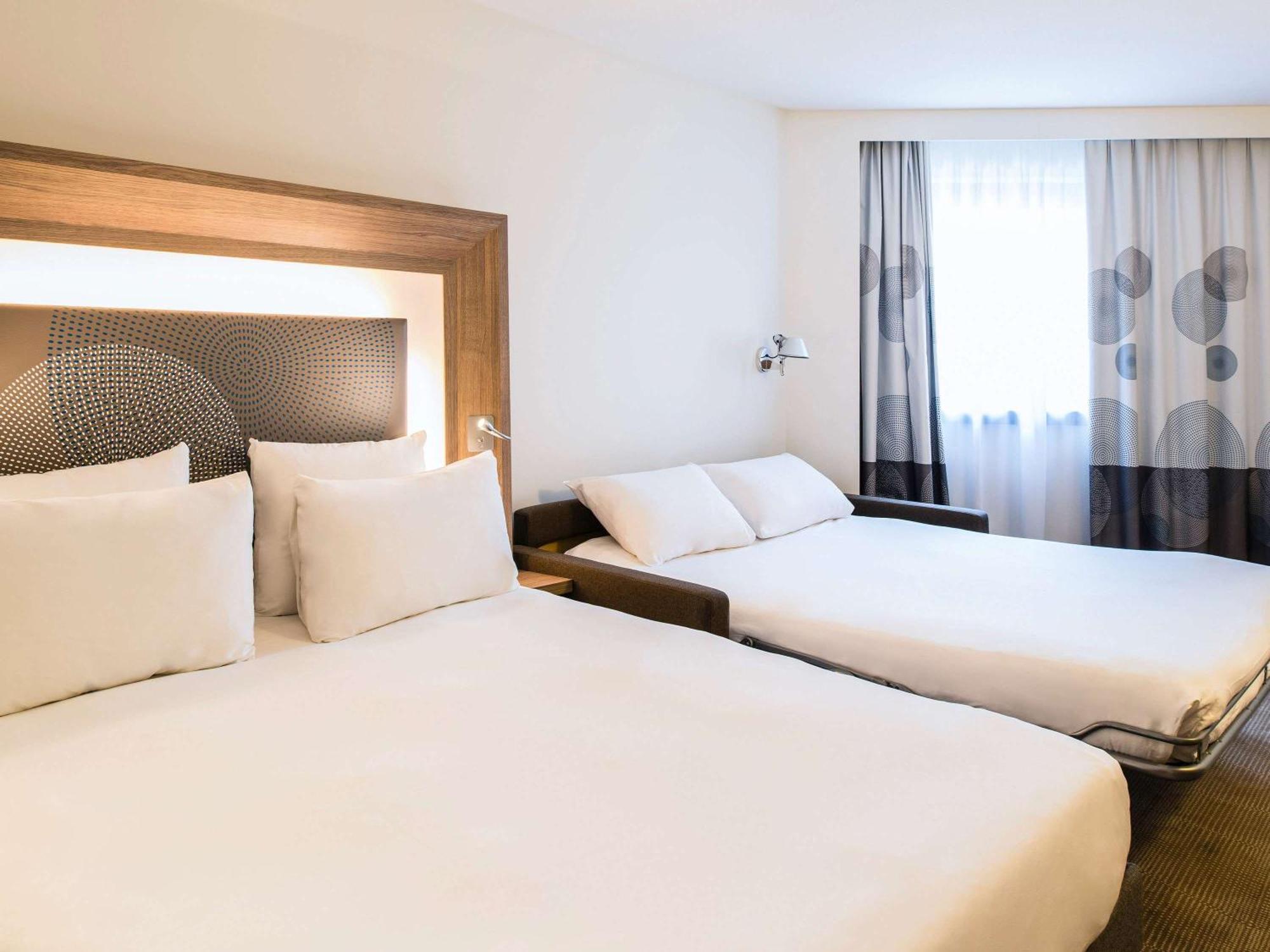 Novotel Paris Les Halles Esterno foto