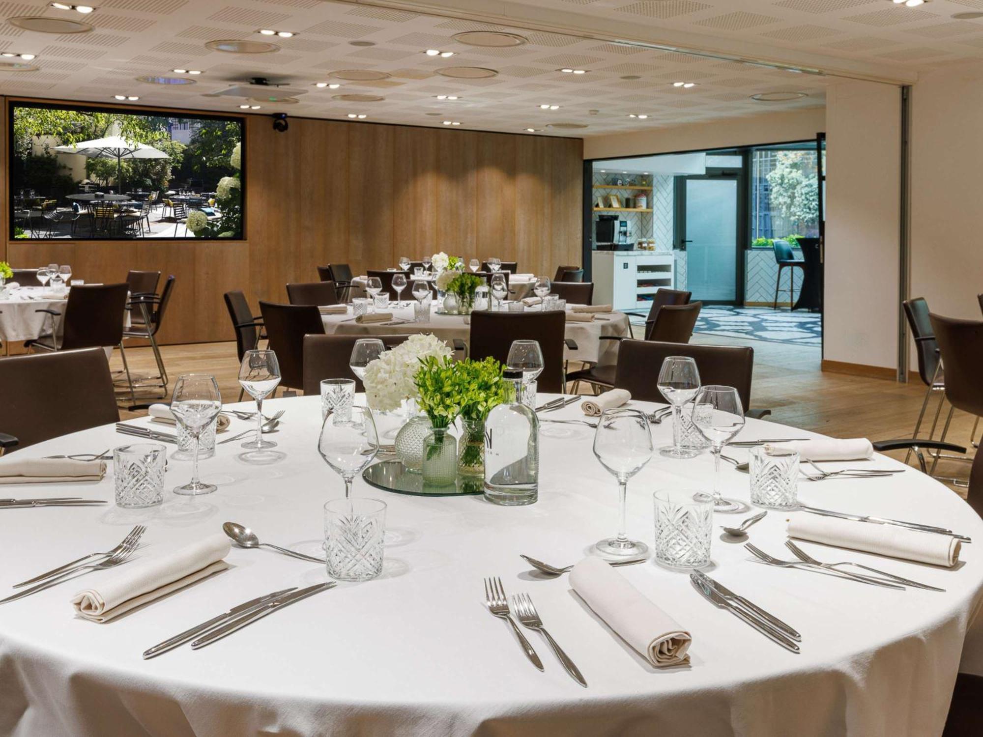 Novotel Paris Les Halles Esterno foto